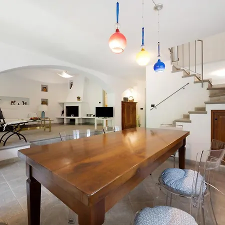 Casa Glicine Sul Mare アパート